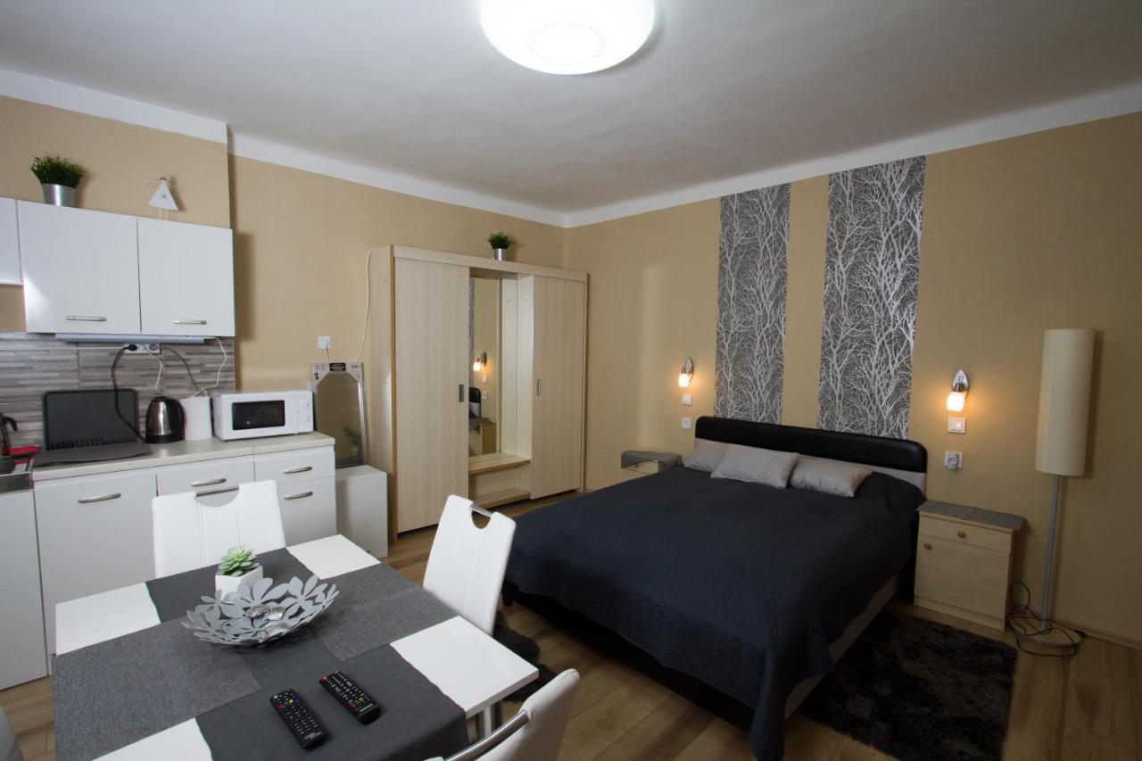 Angyal Apartman Cserkeszőlő Εξωτερικό φωτογραφία