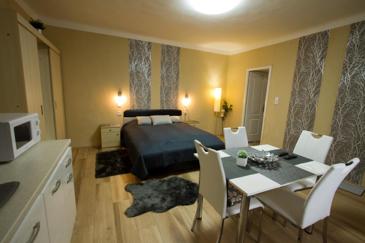 Angyal Apartman Cserkeszőlő Εξωτερικό φωτογραφία